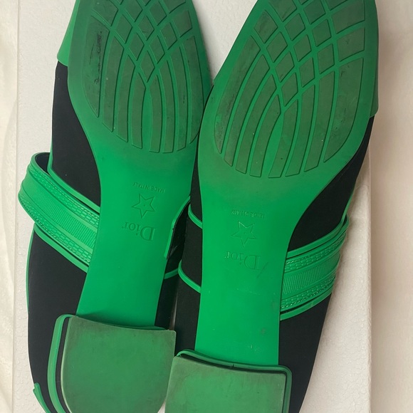Very good condition preloved Flat Dior Roller shoes in black and green - Picture 4 of 4
